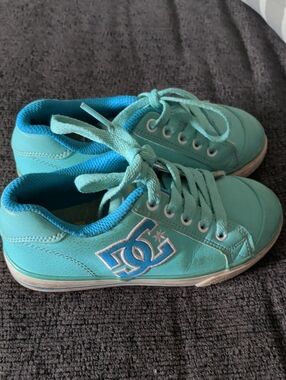 DC Kids Turquoise Lace-Up Sneakers with Blue Lining